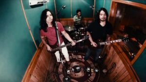 Logo:7b6gtvmoyre= Lucid